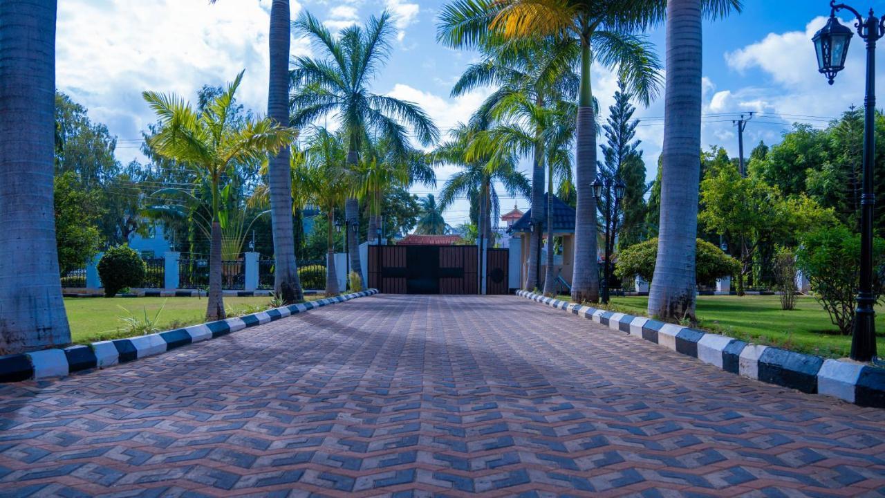 Luxury Beach Villa Inn Dar es Salaam Esterno foto