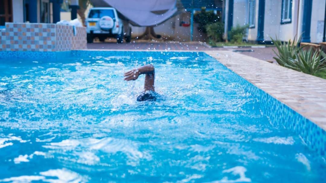 Luxury Beach Villa Inn Dar es Salaam Esterno foto
